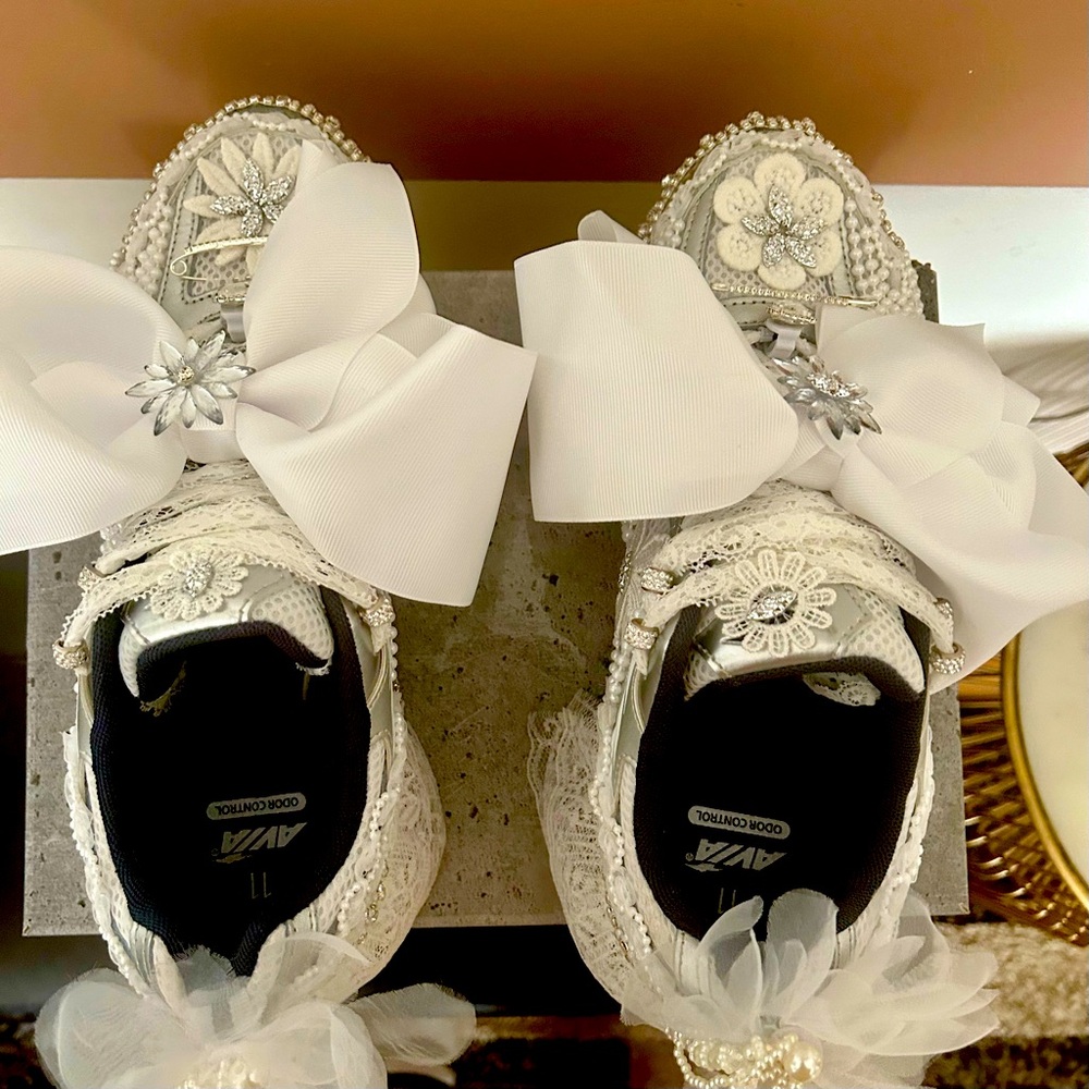 Revamped Avia 6000’s - Picture 3 of 7